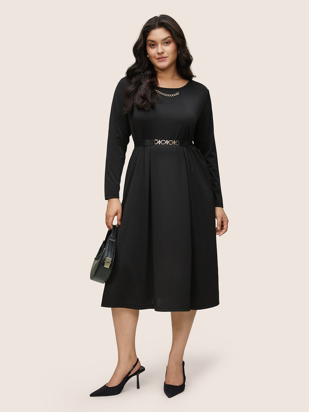 Solid Metal Chain Detail Pocket Plicated Dress