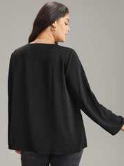 Static-Free Plain Keyhole Chain Detail Blouse