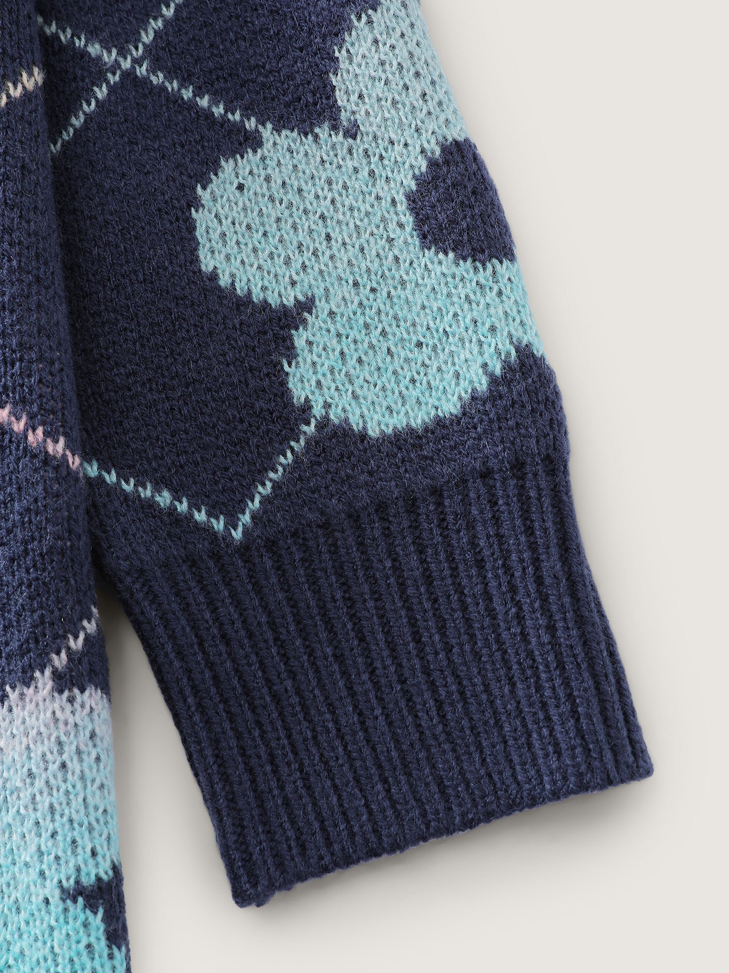 Floral Color Gradient Round Neck Pullover