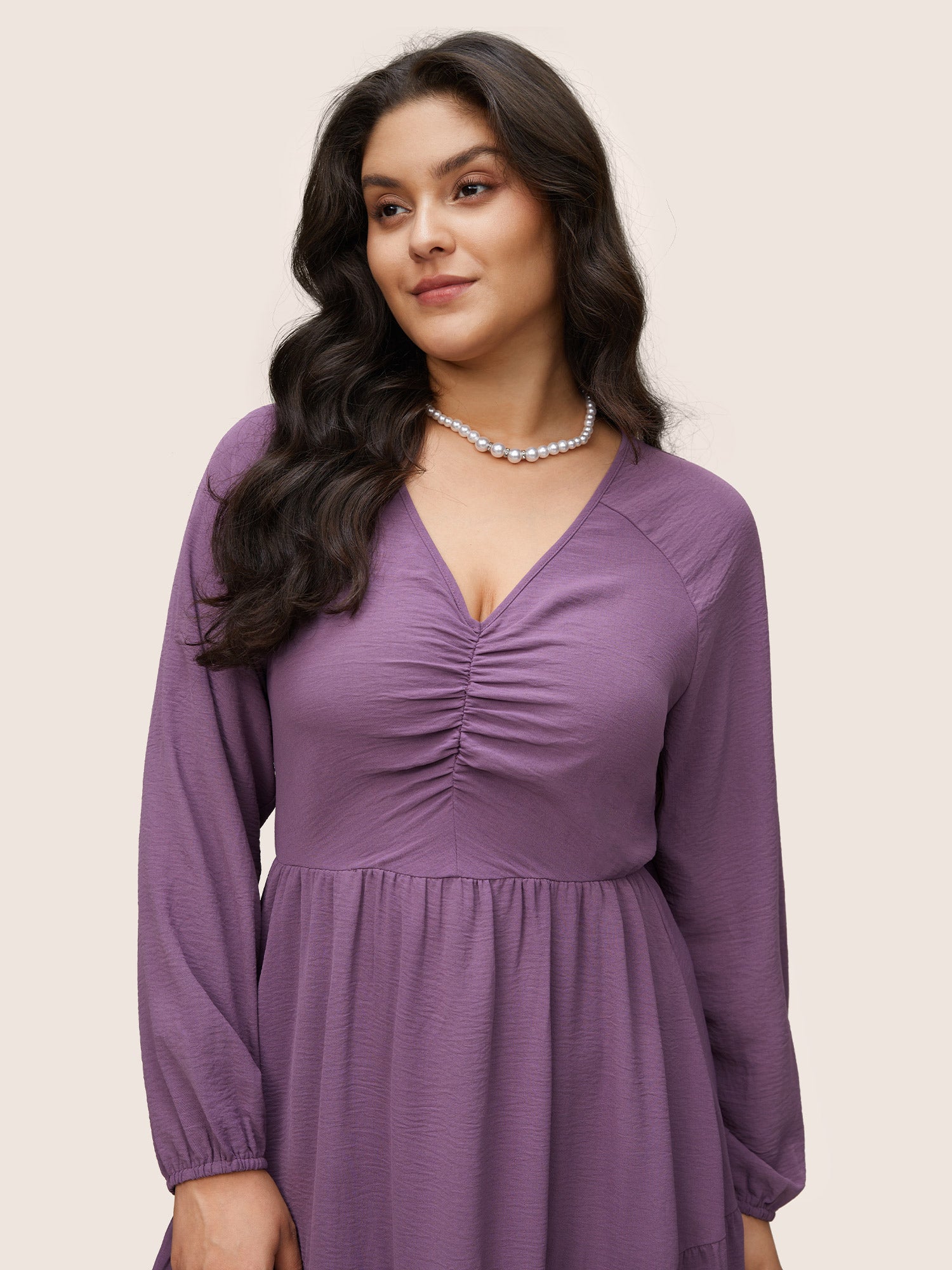 Solid Ruched Raglan Sleeve Layered Hem Dress