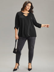Static-Free Plain Keyhole Chain Detail Blouse