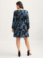 Silhouette Flower Print Shirred Waist Knee-Length Dress