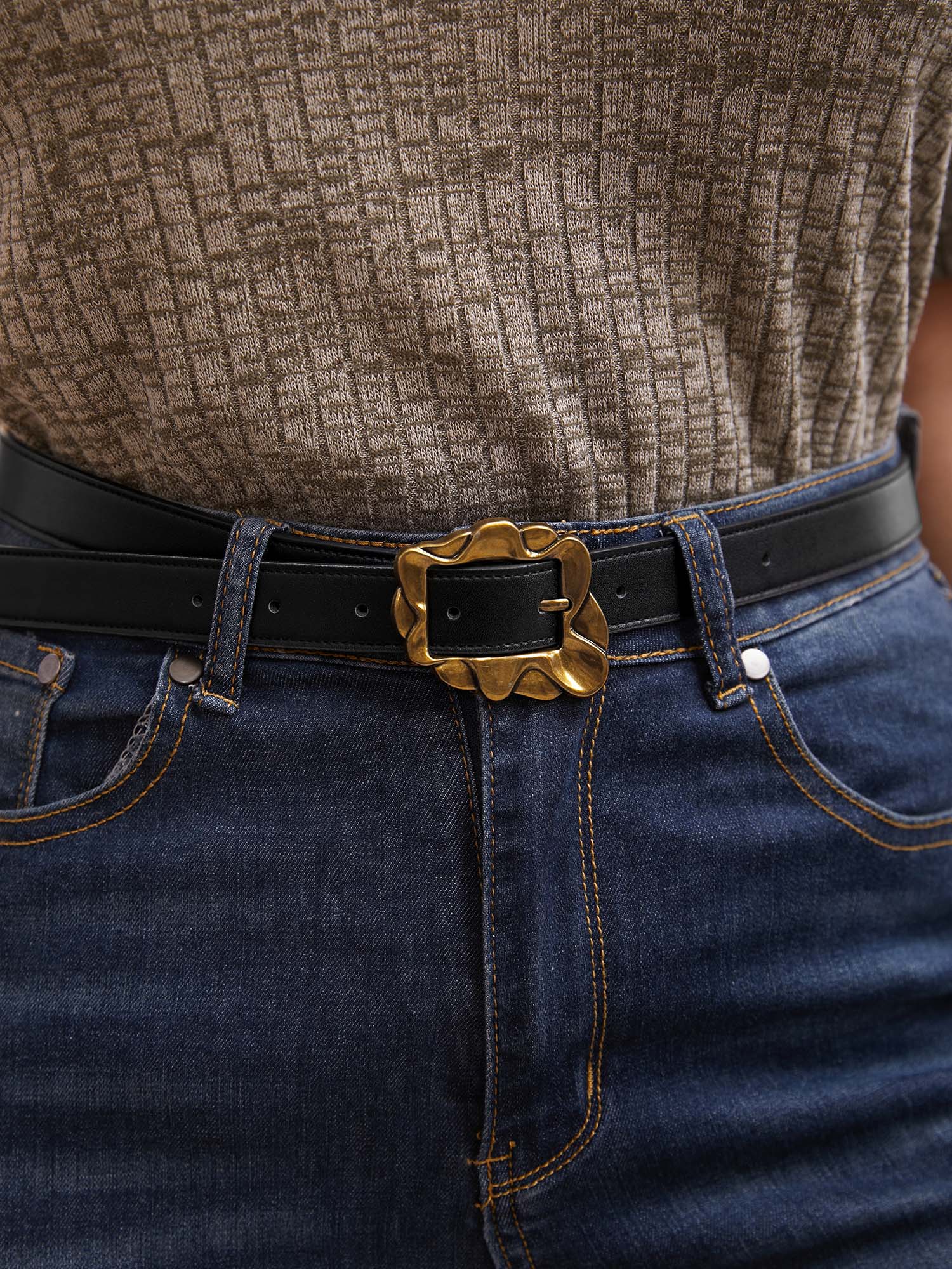 Asymmetrical Metal Detail Buckle Belt