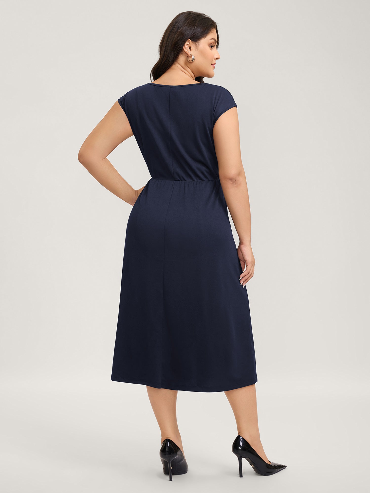 Stretchy Waist Pleated Midi Dress