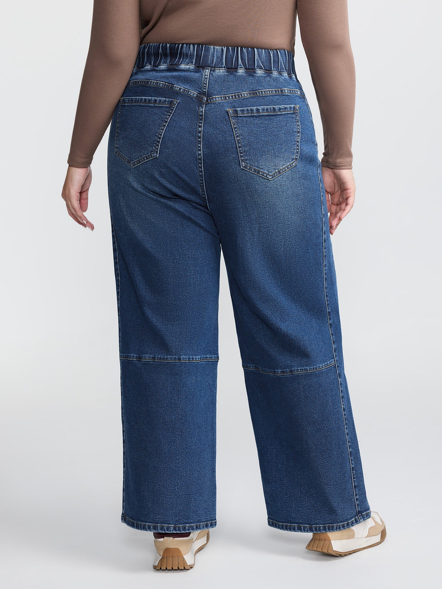 Stretchy Waistband Straight-Leg Jeans