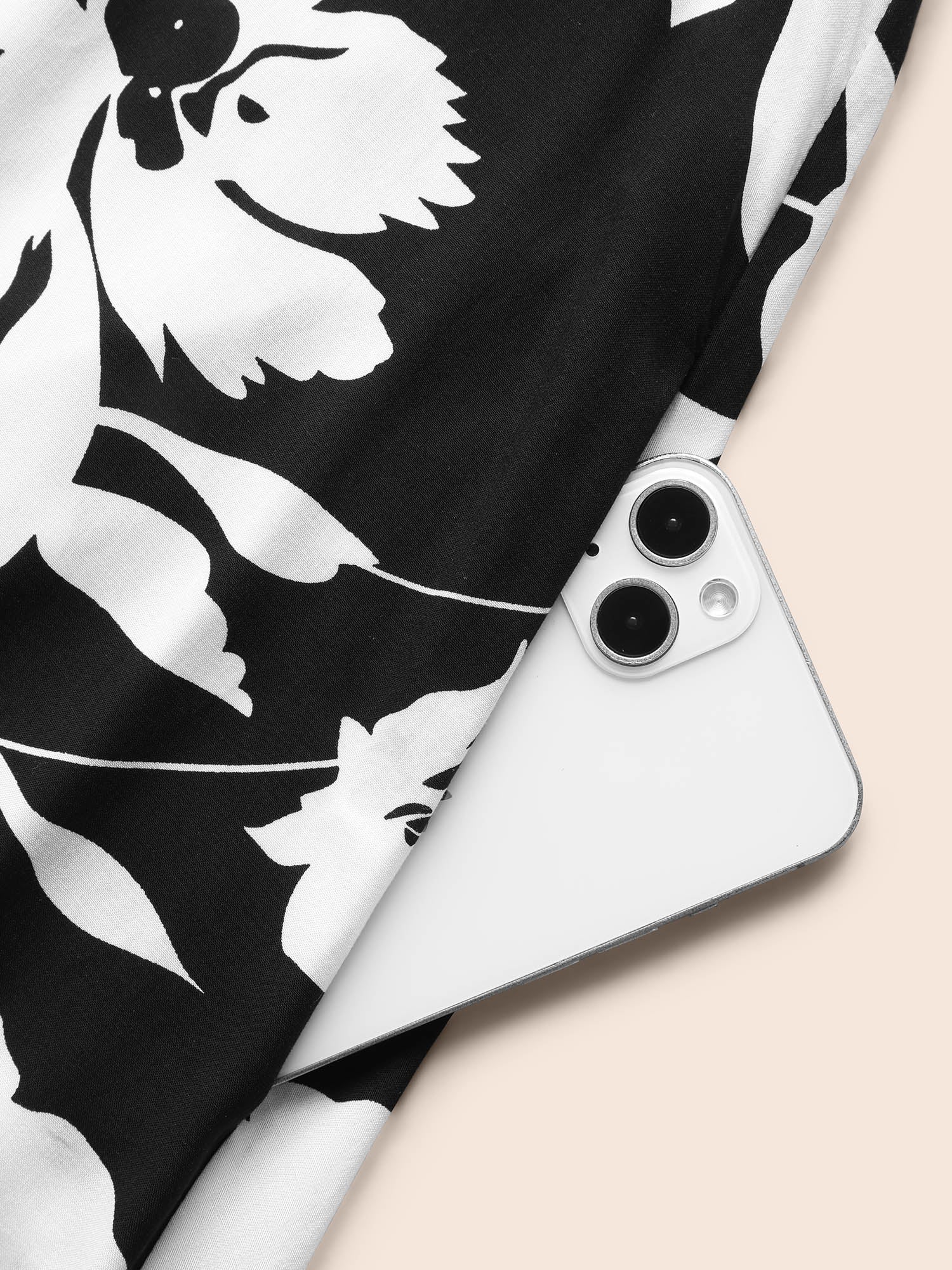 Silhouette Floral Print Patchwork Crossover Pocket Dress