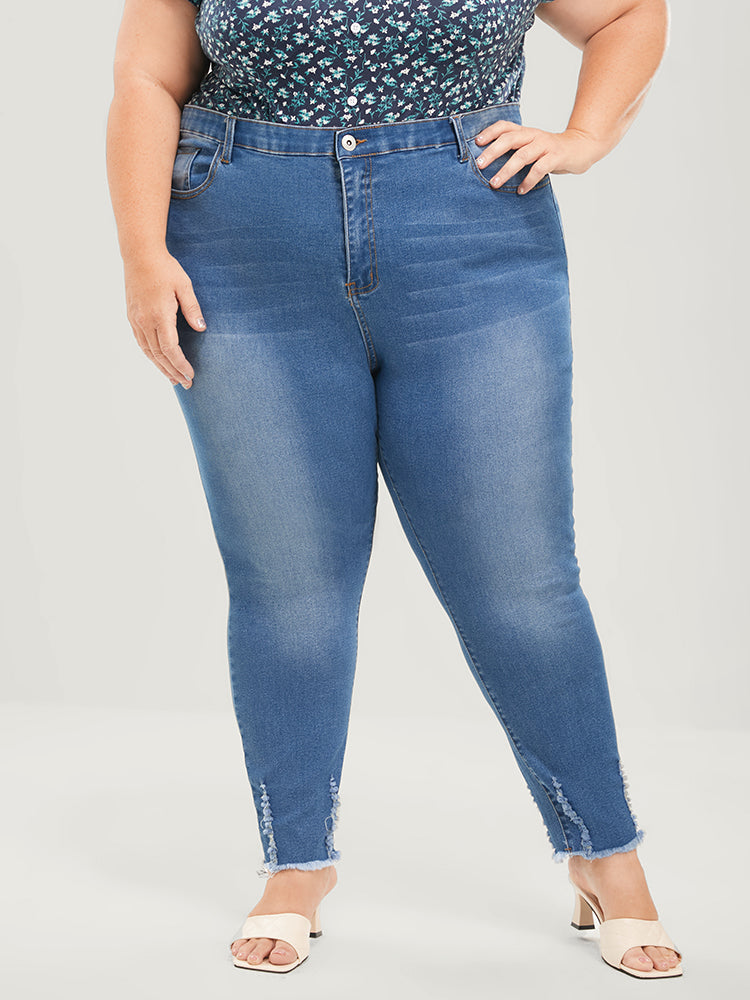 Skinny Very Stretchy Mid Rise Medium Wash Pocket Jeans