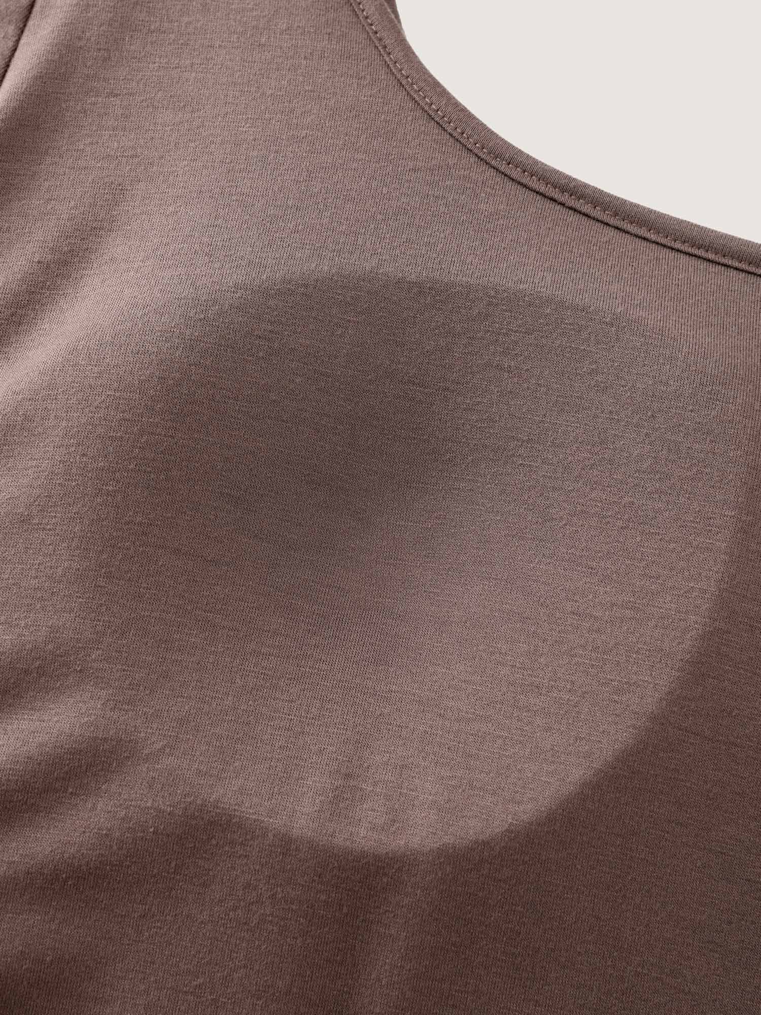 Scoop Neck Fitted Stretchy T-Shirt