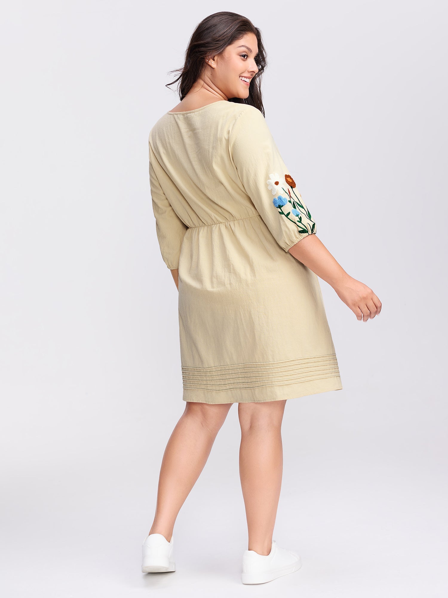 Floral Embroidery Button Front Knee-Length Dress