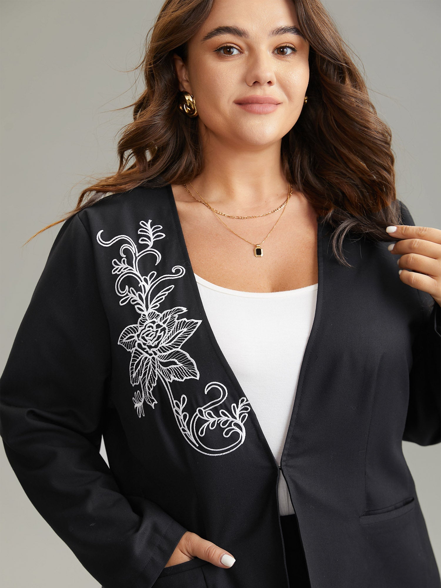 Floral Embroidered Hook Buckle Pocket Blazer
