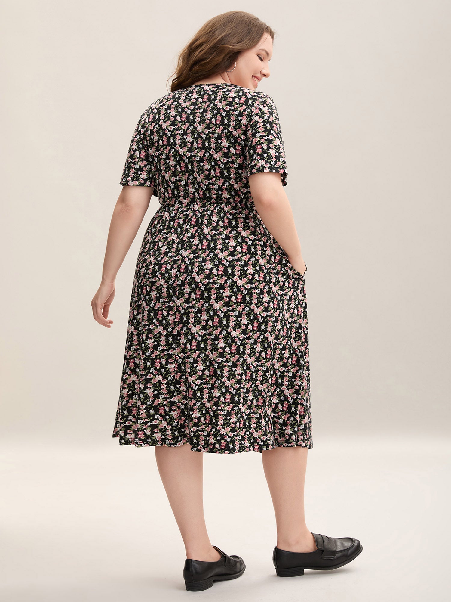 Floral Print Square Neck Straight-Fit Midi Dress
