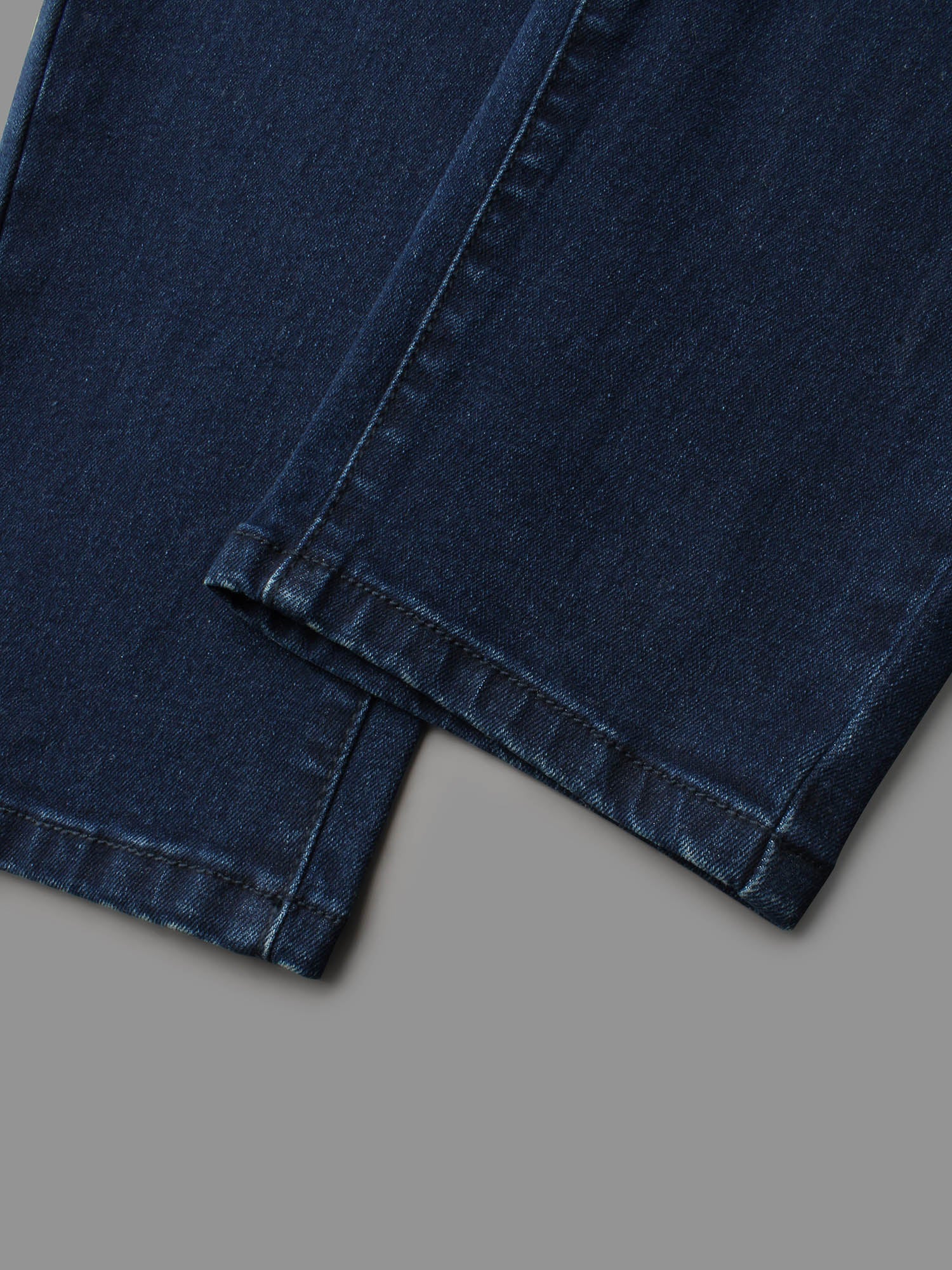 Booty-Lifting Skinny Fit Mid-Rise Jeans