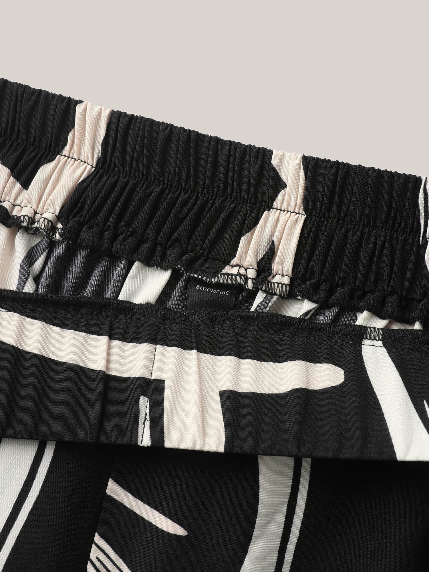 Abstract Pattern Wide-Leg Pockets Pants